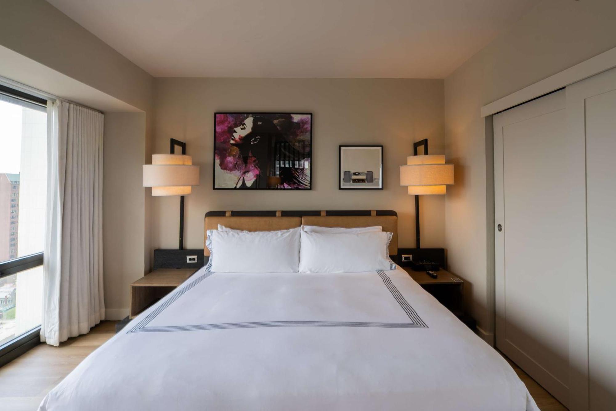 Thompson Chicago, By Hyatt Hotel Exterior photo